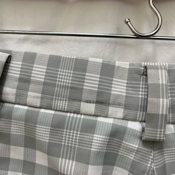 Nike Golf Dri Fit Grey White Gingham Short - Picture 8 of 12